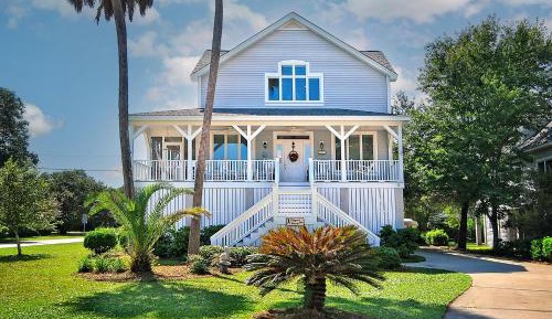 Five-Bedroom Holiday Home