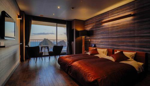 Twin Room with Sea View