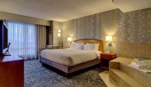 King Room with Whirlpool