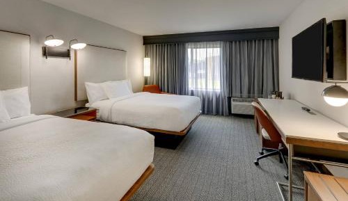 Queen Room with Two Queen Beds with View