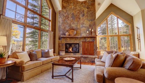 Four-Bedroom Holiday Home