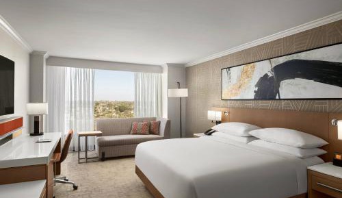 King Room with Sofa Bed