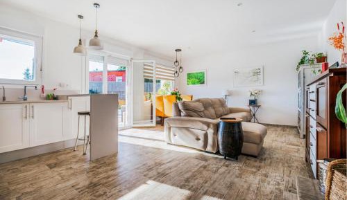Three-Bedroom Holiday Home 