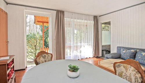 One-Bedroom Holiday Home