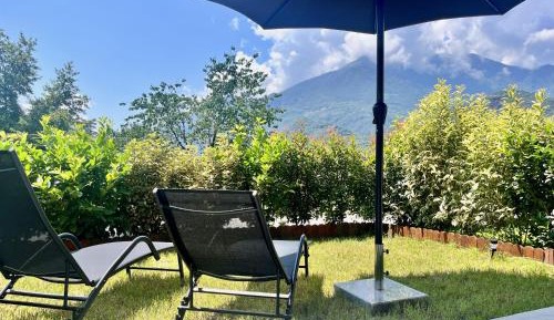 Deluxe Two-Bedroom Apartment with Garden View
