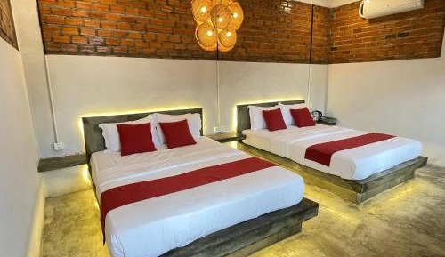 Standard Twin Room