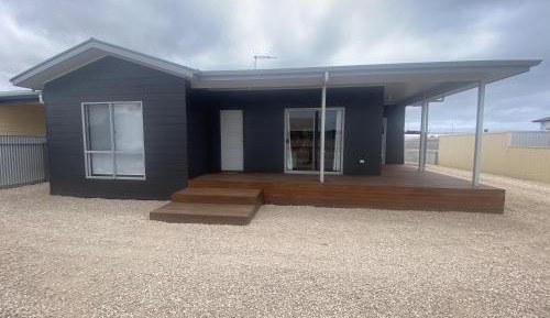 Three-Bedroom Holiday Home 