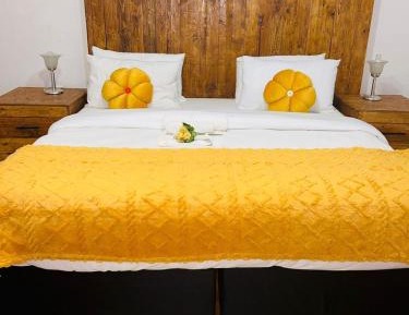 Double Room with Shared Bathroom