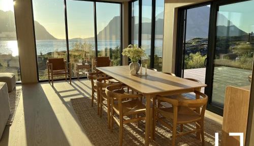 Three-Bedroom Holiday Home 