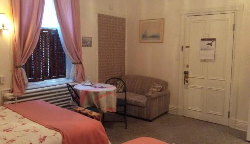 Standard Double Room with Shared Bathroom