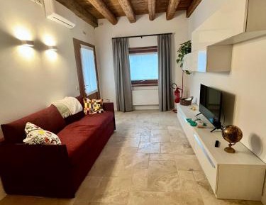 One-Bedroom Apartment with Garden View