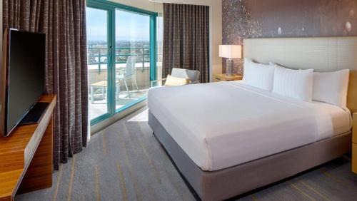 King Room with Balcony
