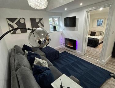 One-Bedroom Villa