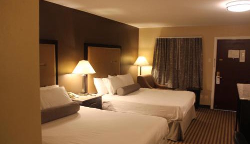 Queen Room with Two Queen Beds - Smoking