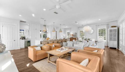 Three-Bedroom Holiday Home 