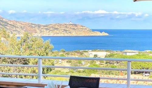 One Bedroom Apartment with Sea View