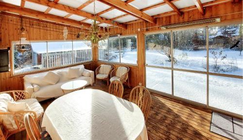 Three-Bedroom Holiday Home 