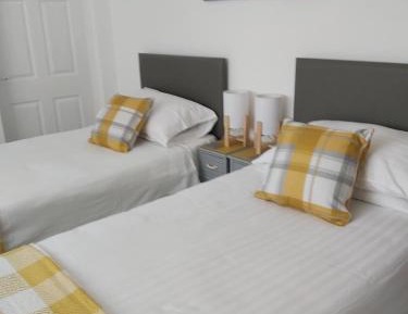 Twin Room with Private Bathroom