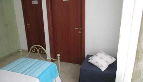 Single Room with Private Bathroom