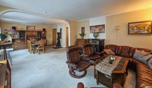 Five-Bedroom Holiday Home