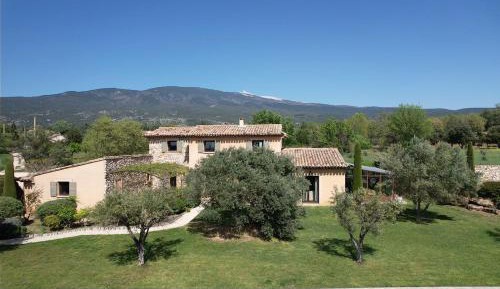 Five-Bedroom Villa