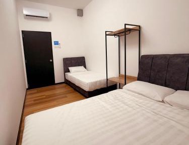 Triple Room with Shared Bathroom