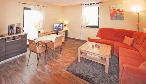 One-Bedroom Holiday Home