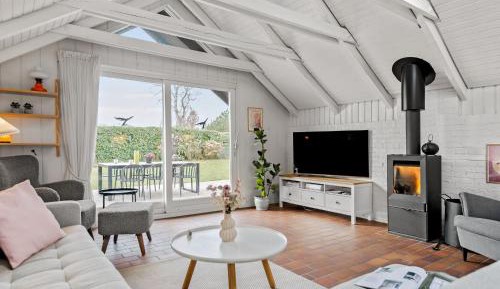 Three-Bedroom Holiday Home 