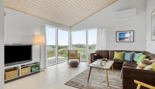 Four-Bedroom Holiday Home