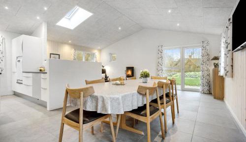 Three-Bedroom Holiday Home 