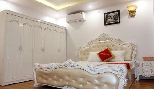 Standard Queen Room