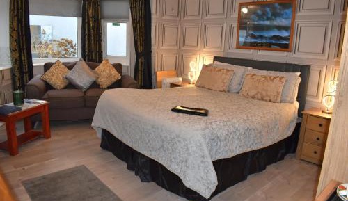 King Room with Bathroom