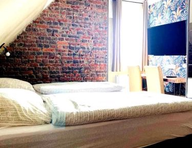 Standard Double Room with Shared Bathroom