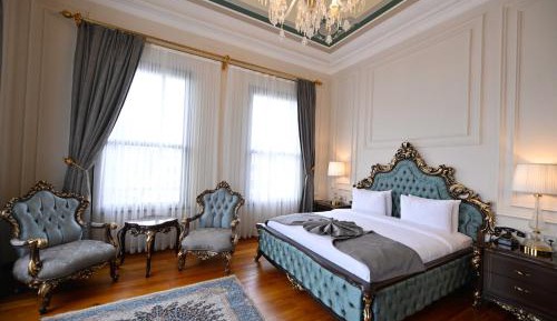 Standard King Room