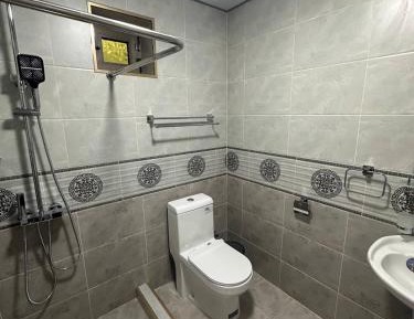 Twin Room with Bath