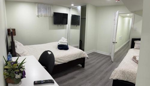 Standard Queen Room
