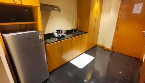 One Bedroom Apartment