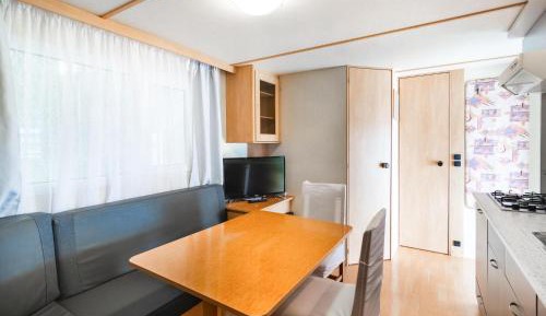 One-Bedroom Holiday Home
