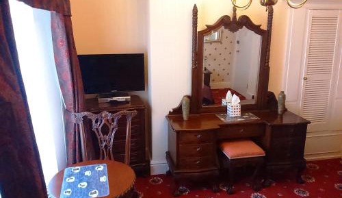 Standard King Room
