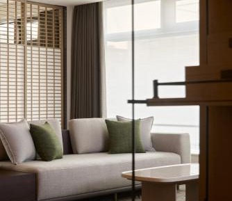Junior King Suite