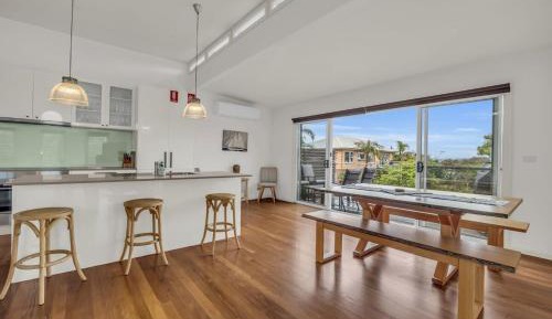 Four-Bedroom Holiday Home
