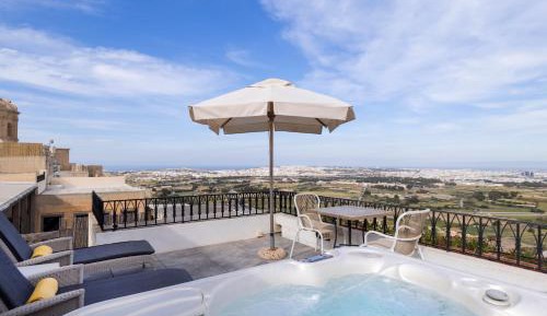 Superior Suite with Terrace and Hot Tub