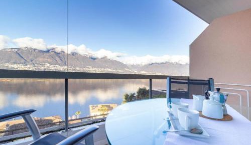 Two-Bedroom Apartment with Lake View