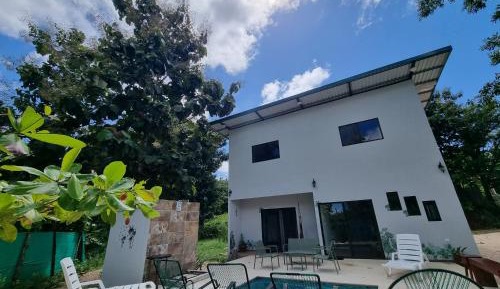 Three-Bedroom Townhouse