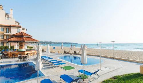 One-Bedroom Apartment with Sea View and Terrace