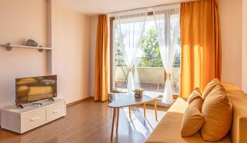 Two-Bedroom Apartment (4 Adults + 1 Child)