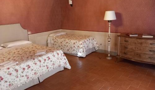 Quadruple Room with Private Bathroom