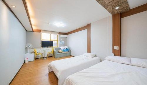 quadruple room 2
