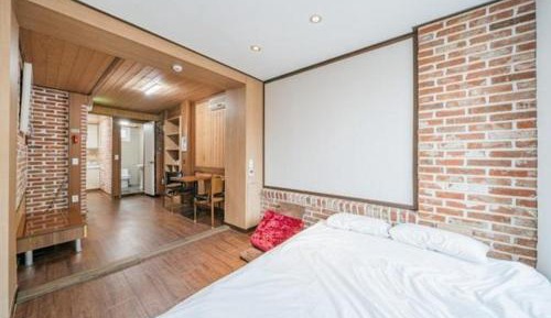 Double Room 2