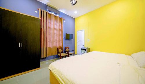 Double Room with Private Bathroom